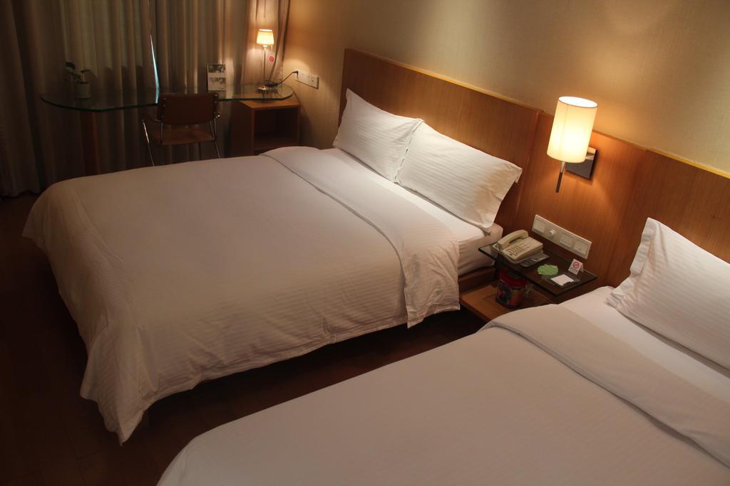 L'Otel Shanghai Rum bild