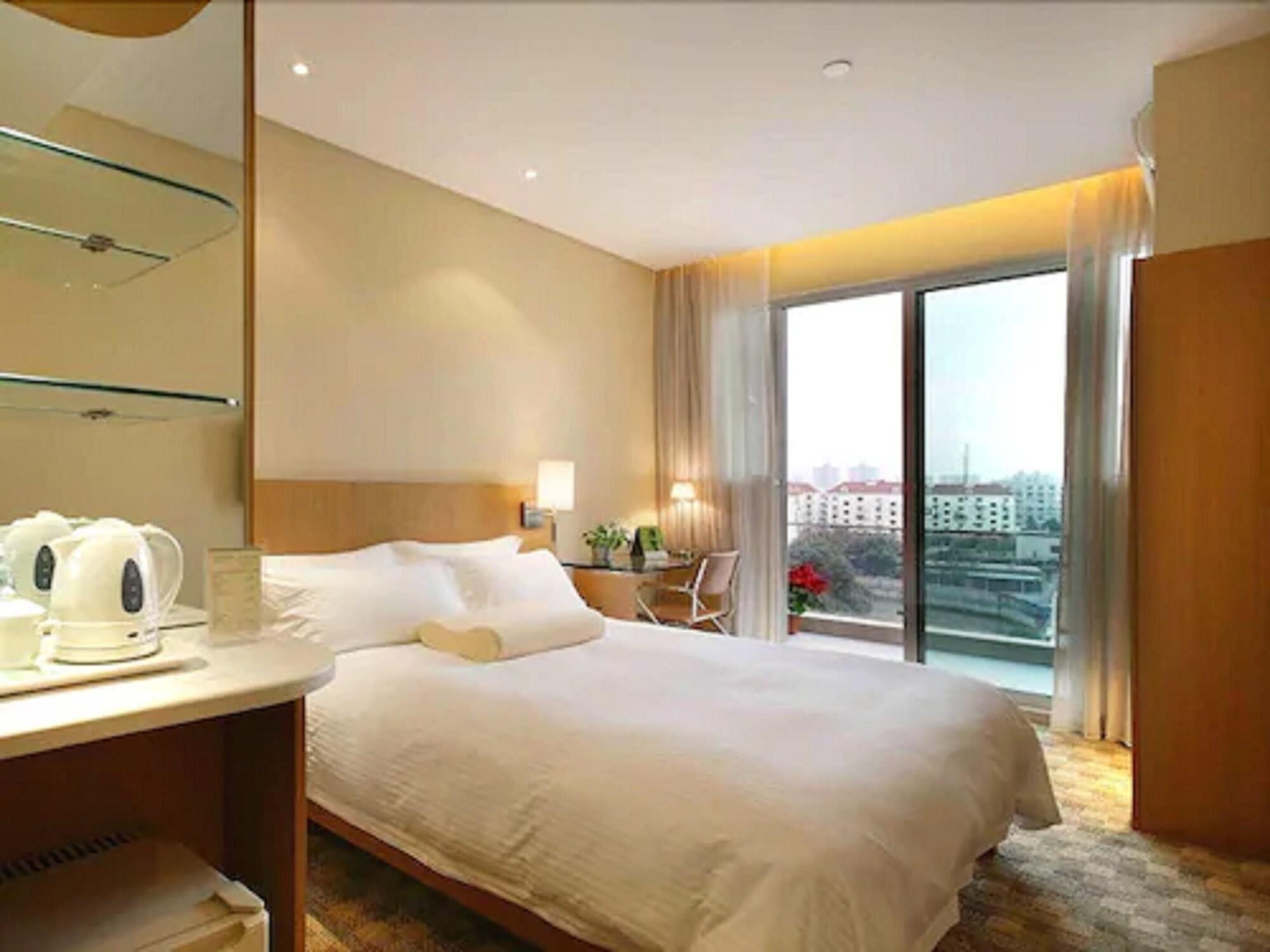 L'Otel Shanghai Exteriör bild